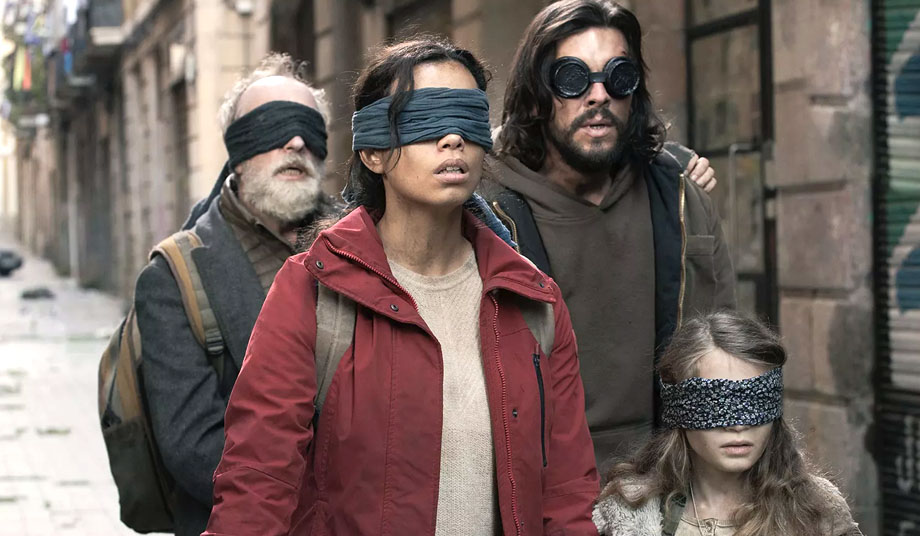 Imagem de Bird Box Barcelona, da Netflix.