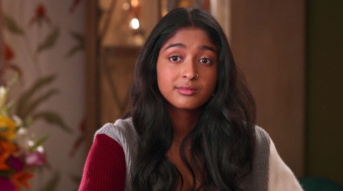 "Eu Nunca", série da Netflix que pode ganhar spin-off sobre vida de Devi na faculdade em breve.